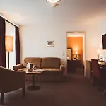 هيريتاج 4* هالشتات