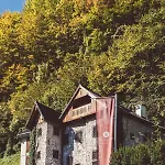Heritage 4*