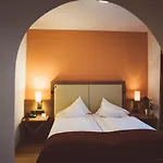 Hotel Heritage