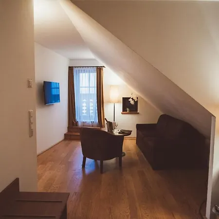 Heritage Hotel 4*