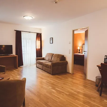Hotel Heritage 4*