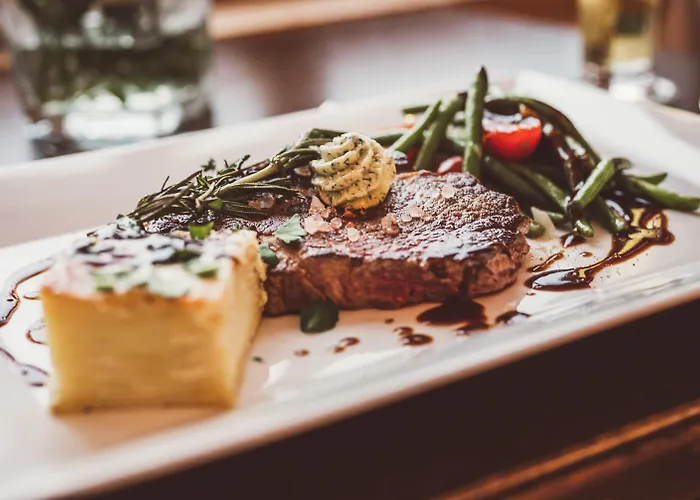 호텔 헤리티지 4*